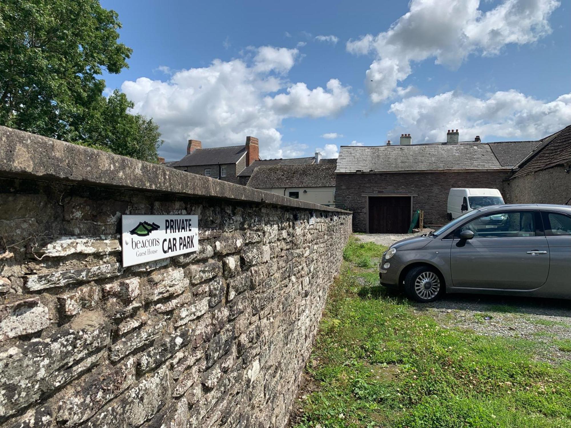 The Beacons Guest House Brecon Exterior foto